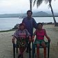 Voici trois Kunas que nous avons rencontrés sur l'une de leurs îles. Nous avons passé un excellent moment avec ces personnes si chaleureuses et adorables !