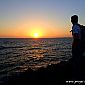 Nous assistons à notre premier coucher de soleil en bord de mer en Australie !