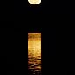 Le reflet de la lune sur l'eau donne l'impression d'un escalier, d'où son nom en anglais staircase.