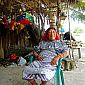 Nous pouvons y découvrir les habitants des îles San Blas, qui se nomment les kunas. Il s'agit d'une tribu indépendante qui garde précieusement ses traditions...